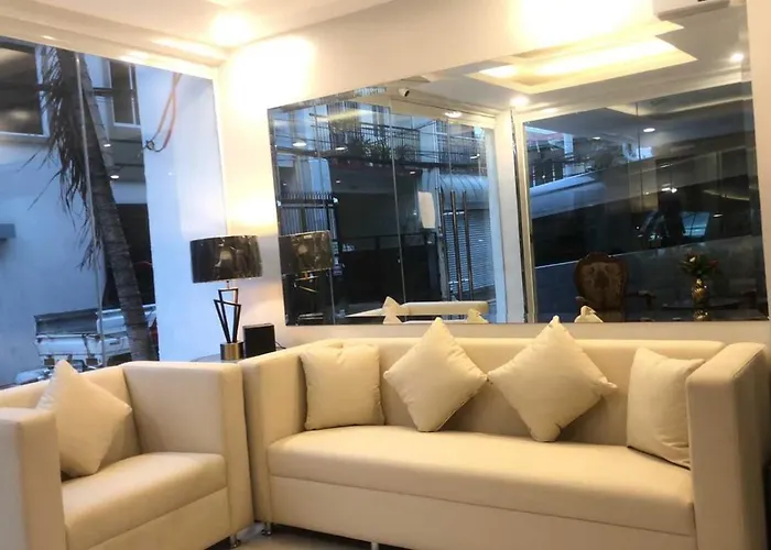 Hotel Oyo 1128 Sangco